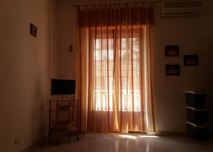 Vicino Al Mare Apartment *